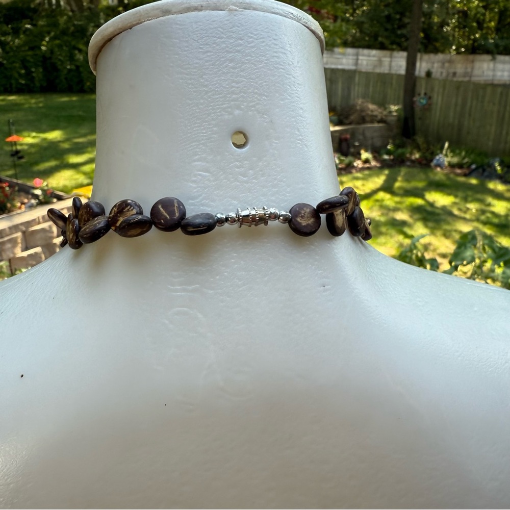 Cowrie Shell Flower Pendant Necklace Pendant Handcrafted Boho Beachy Glossy - Picture 3 of 7